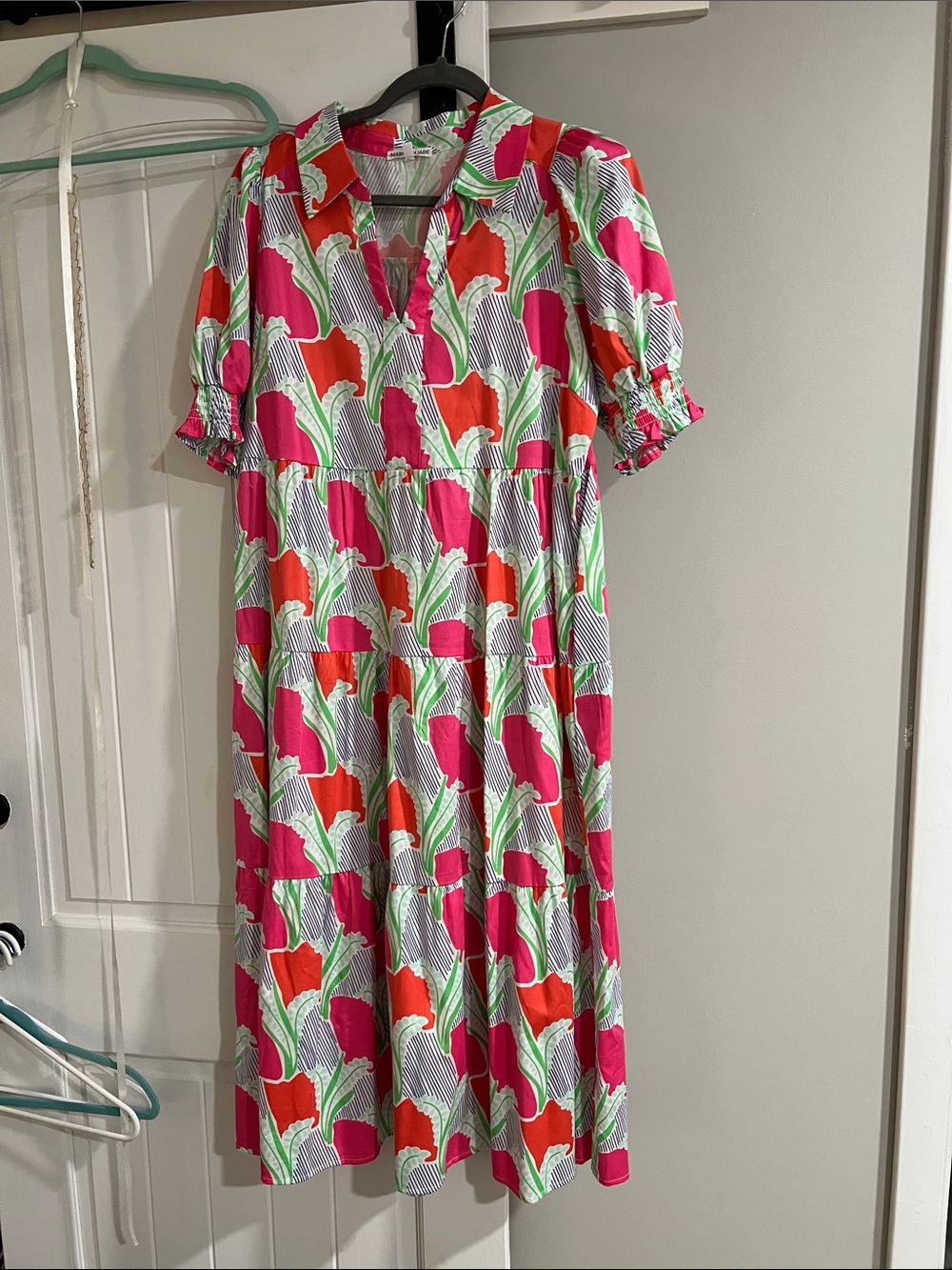Floral Print V-Neck Tiered Midi Dress in Pink, Red & Green